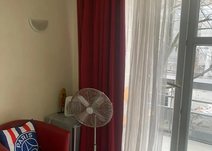 Lumineux Dans Le 13eme Apartament
